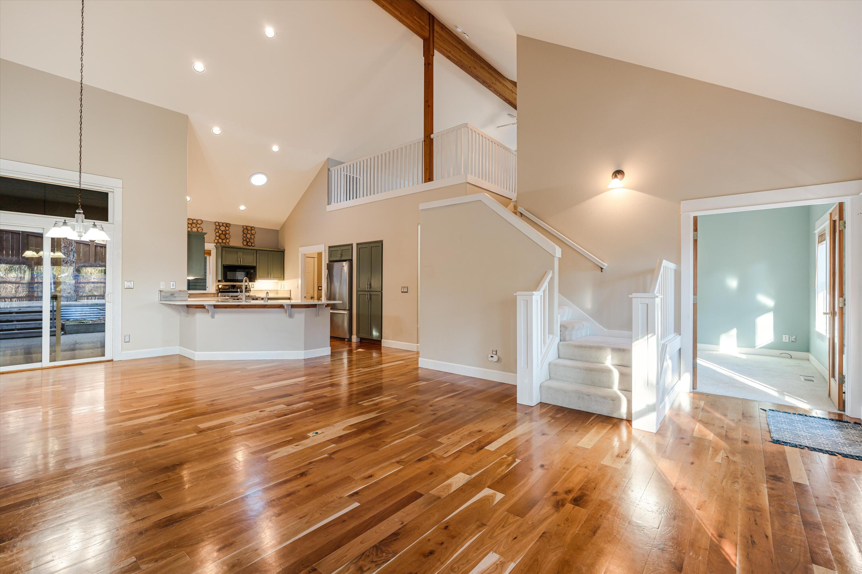 1665 NW Albany Avenue