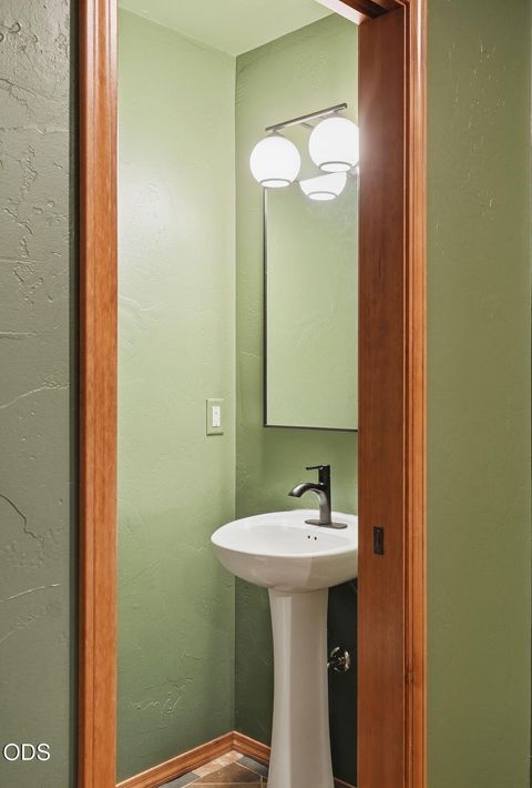 Tiny photo for 1819 SW Troon Avenue, Bend, OR 97702 (MLS # 220224083)