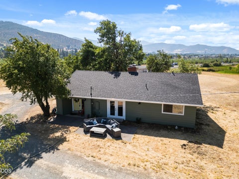 Tiny photo for 728 W Valley View RD, Ashland, OR 97520 (MLS # 220227392)