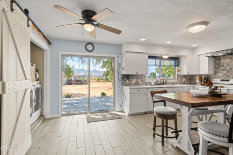 Tiny photo for 728 W Valley View RD, Ashland, OR 97520 (MLS # 220227392)