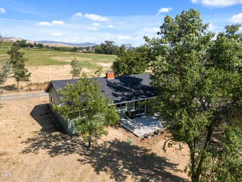Tiny photo for 728 W Valley View RD, Ashland, OR 97520 (MLS # 220227392)