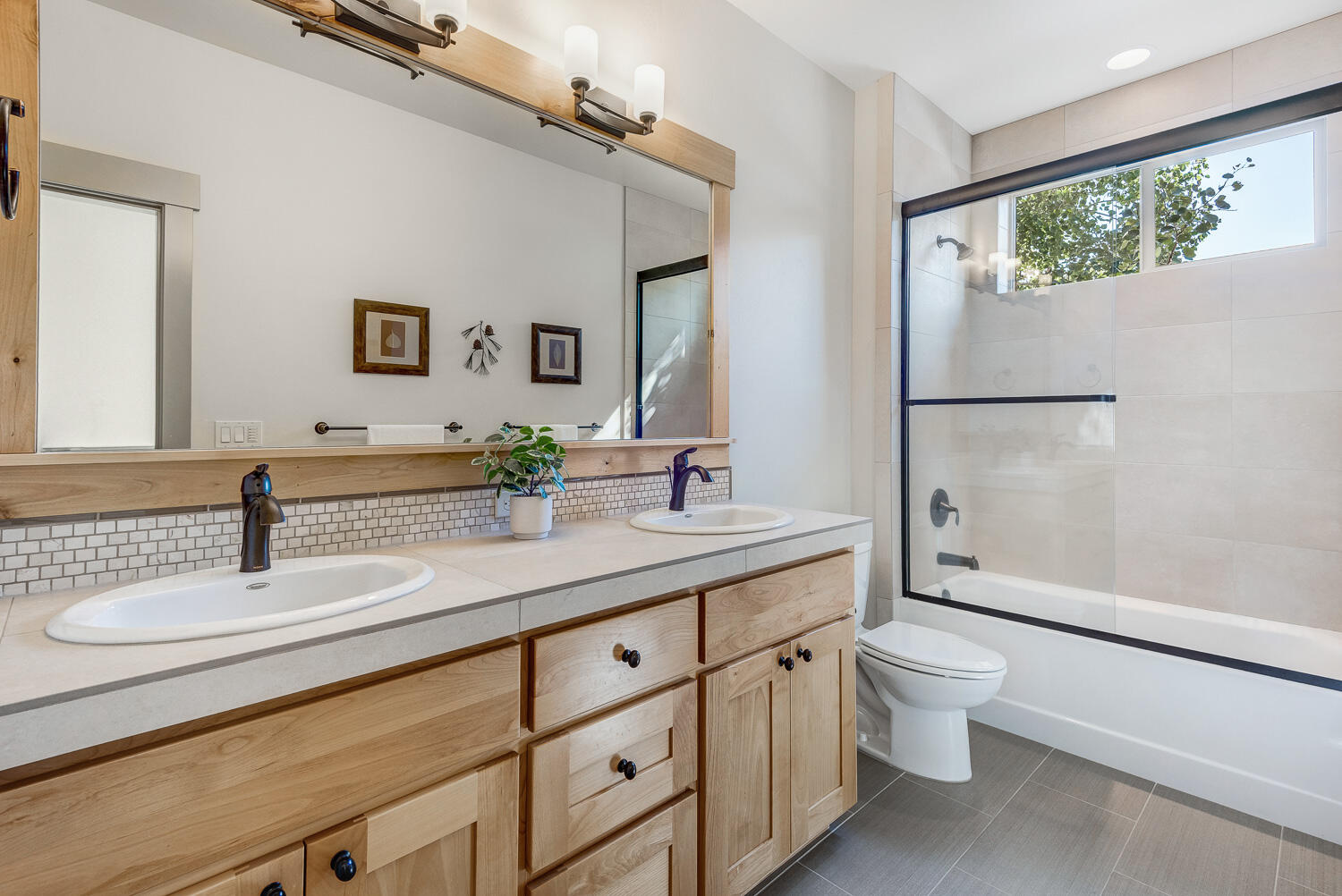 Deschutes Pointe - Residential