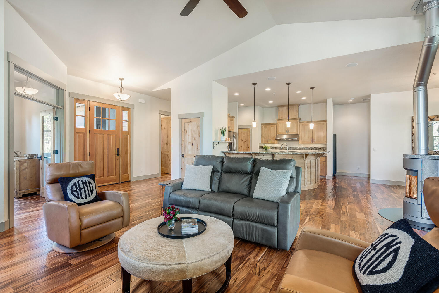 Deschutes Pointe - Residential