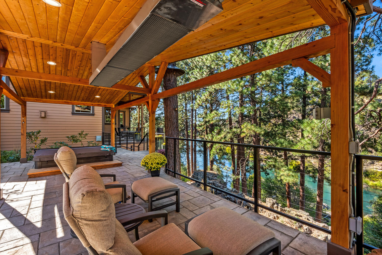 Deschutes Pointe - Residential