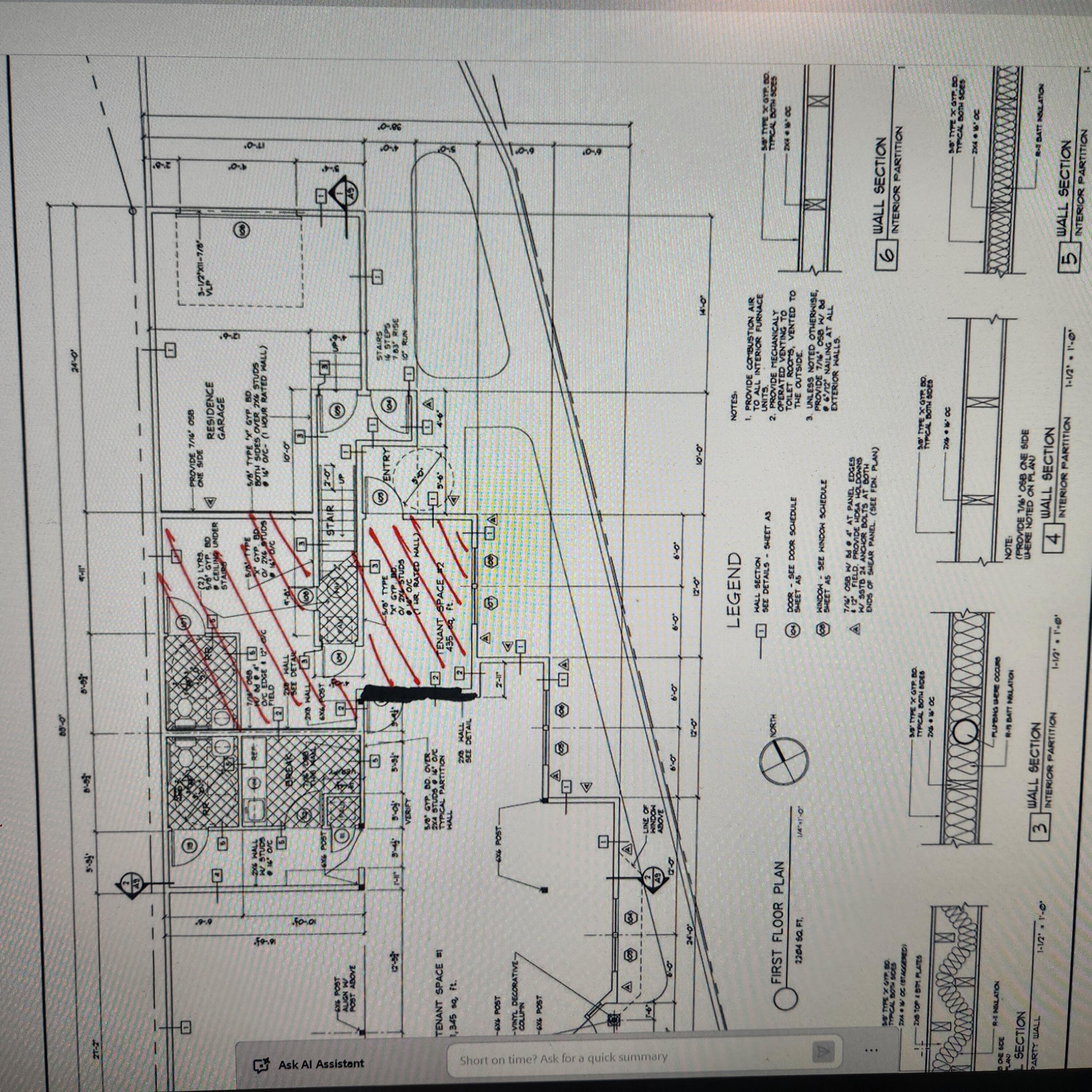 Main image without alt text