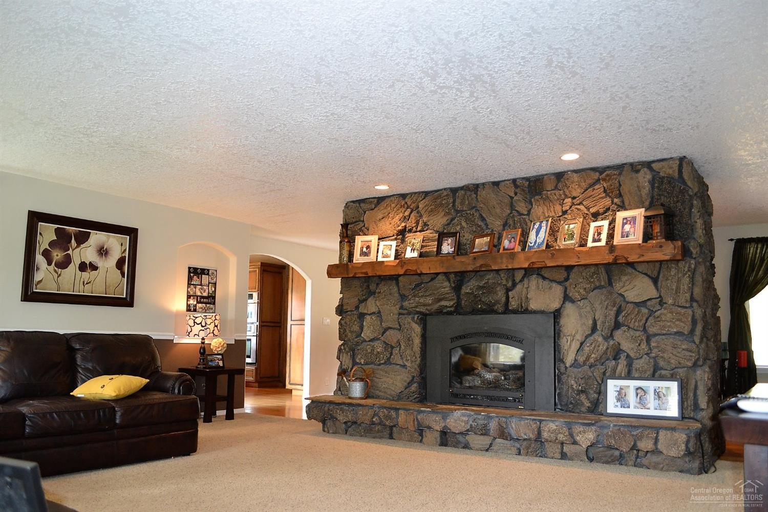 Knob Hill - Residential