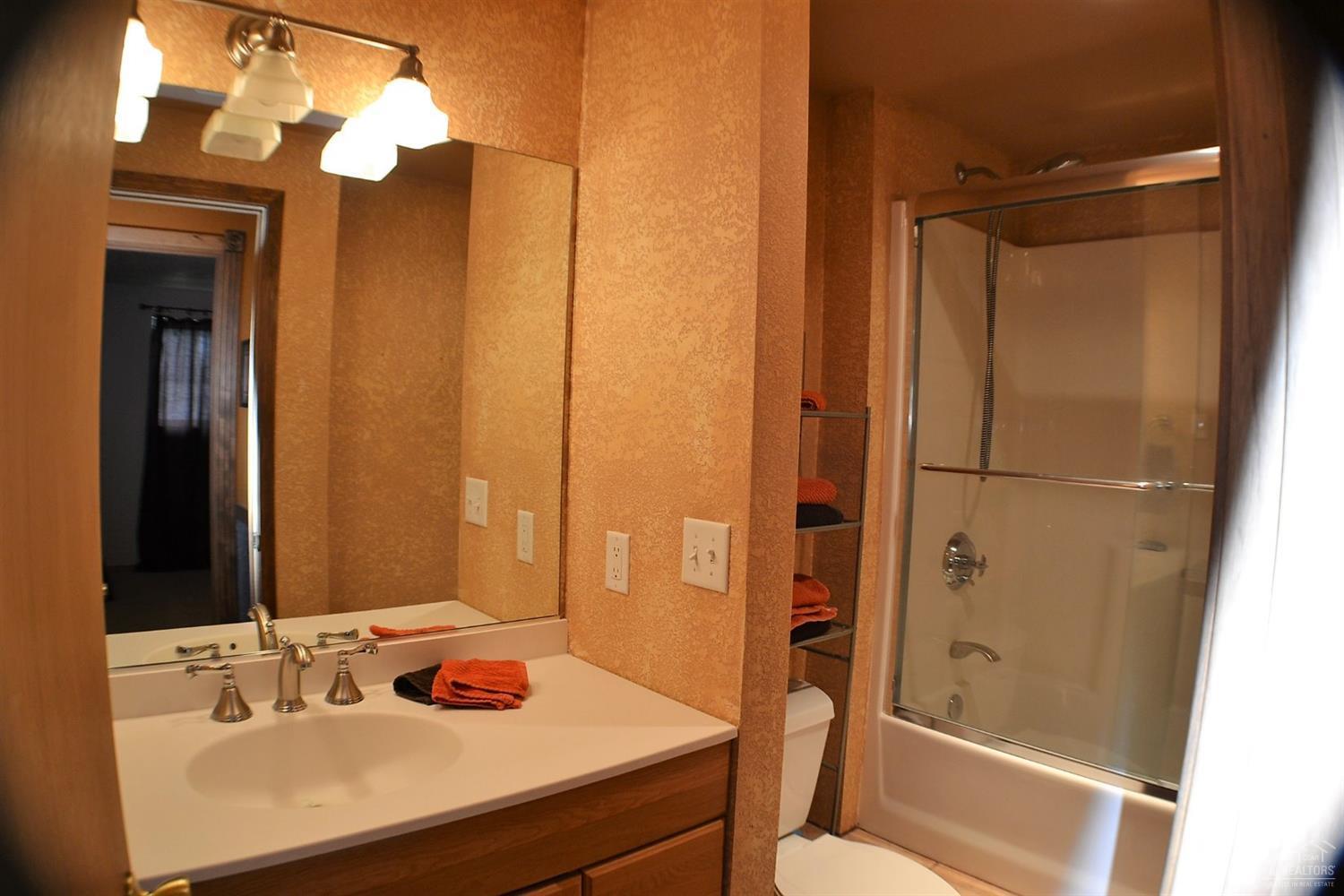 Knob Hill - Residential