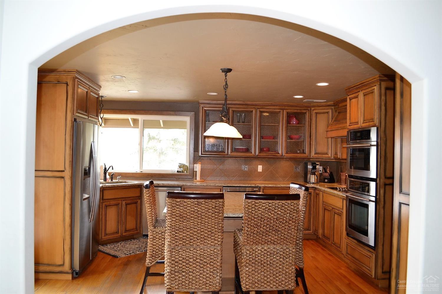 Knob Hill - Residential