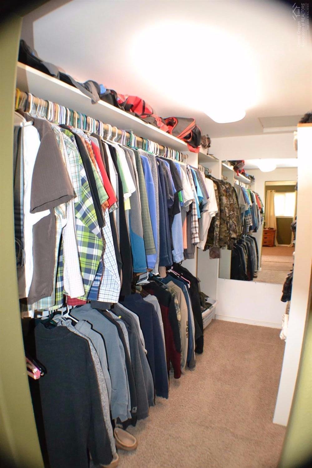 Knob Hill - Residential