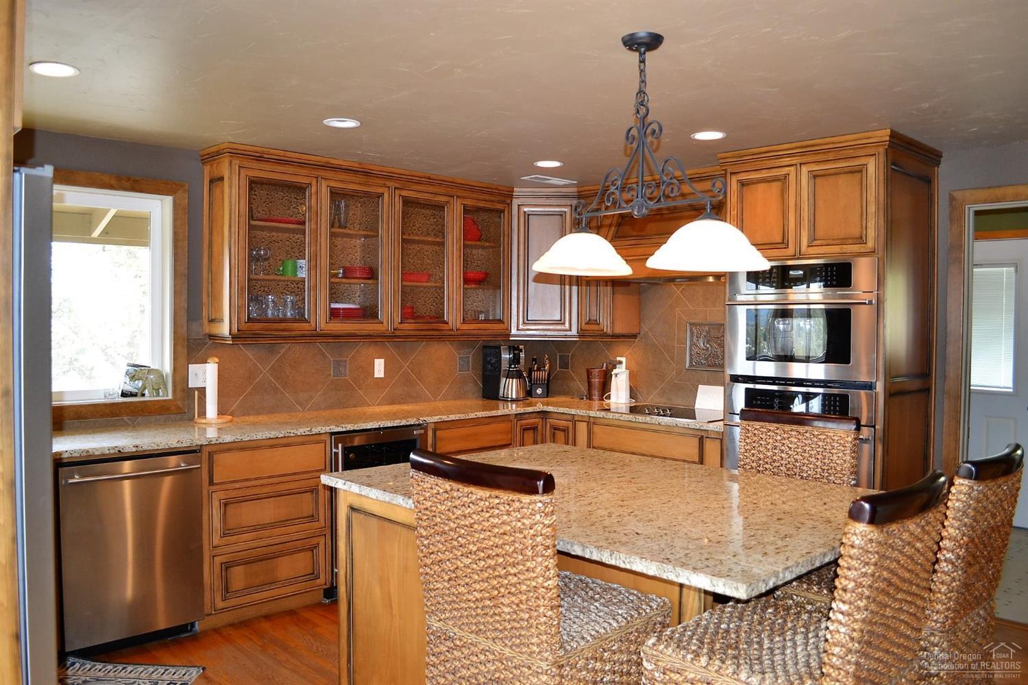 Knob Hill - Residential