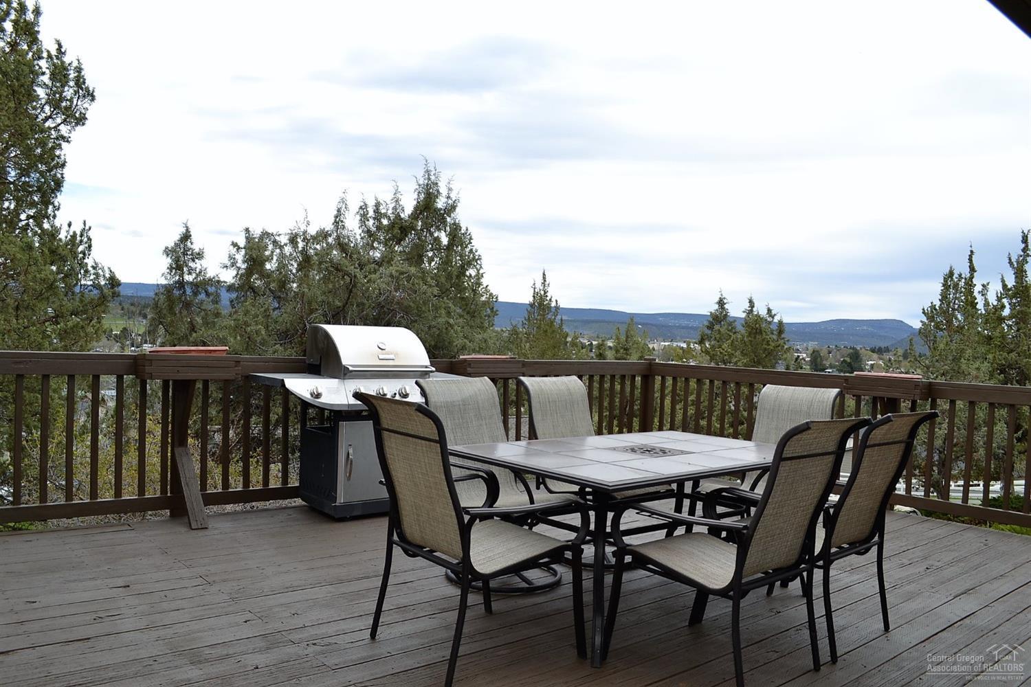 Knob Hill - Residential