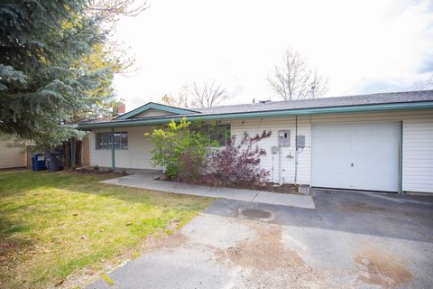 Tiny photo for 10556 Wright Avenue, Klamath Falls, OR 97603 (MLS # 220220139)