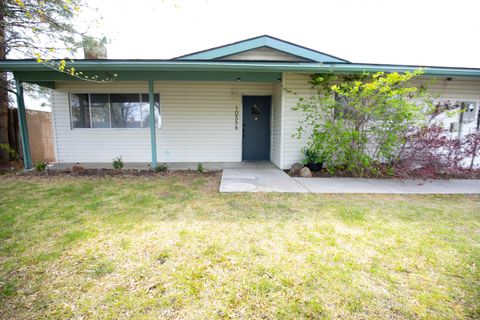 Photo of 10556 Wright Avenue, Klamath Falls, OR 97603 (MLS # 220220139)