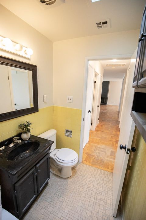 Tiny photo for 10556 Wright Avenue, Klamath Falls, OR 97603 (MLS # 220220139)