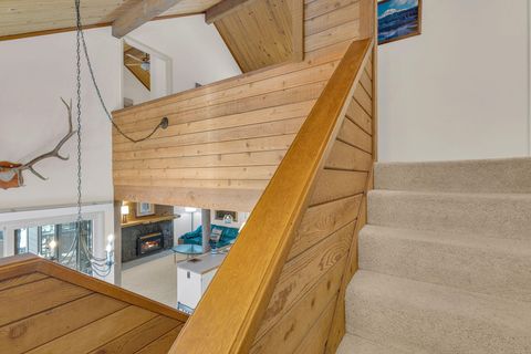 Tiny photo for 17825 Pine Mountain Lane #13, Sunriver, OR 97707 (MLS # 220213606)