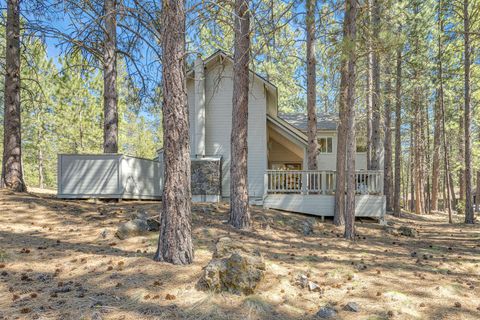 Tiny photo for 17825 Pine Mountain Lane #13, Sunriver, OR 97707 (MLS # 220213606)
