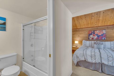 Tiny photo for 17825 Pine Mountain Lane #13, Sunriver, OR 97707 (MLS # 220213606)