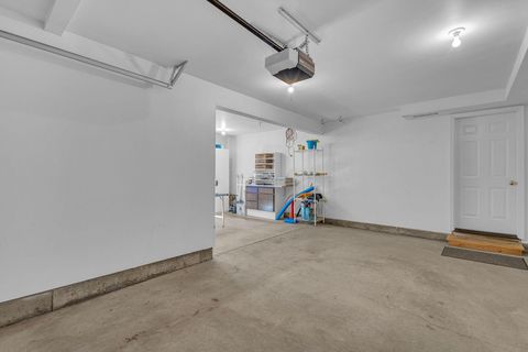 Tiny photo for 17825 Pine Mountain Lane #13, Sunriver, OR 97707 (MLS # 220213606)