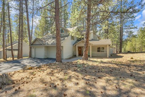 Tiny photo for 17825 Pine Mountain Lane #13, Sunriver, OR 97707 (MLS # 220213606)