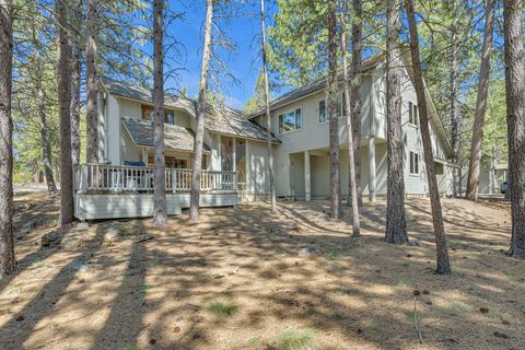 Tiny photo for 17825 Pine Mountain Lane #13, Sunriver, OR 97707 (MLS # 220213606)