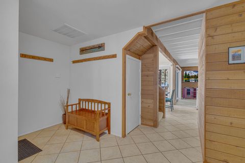 Tiny photo for 17825 Pine Mountain Lane #13, Sunriver, OR 97707 (MLS # 220213606)