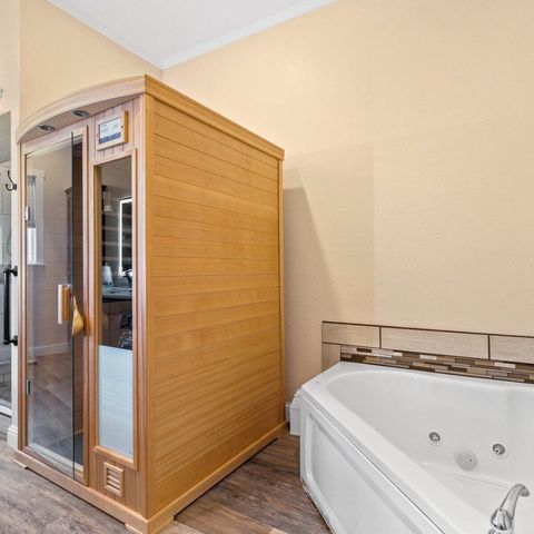 Tiny photo for 9011 Monument Drive, Grants Pass, OR 97526 (MLS # 220217300)