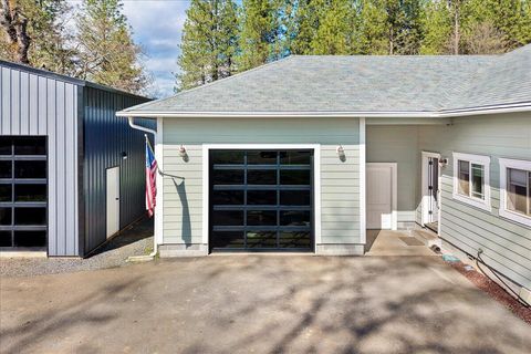 Tiny photo for 9011 Monument Drive, Grants Pass, OR 97526 (MLS # 220217300)