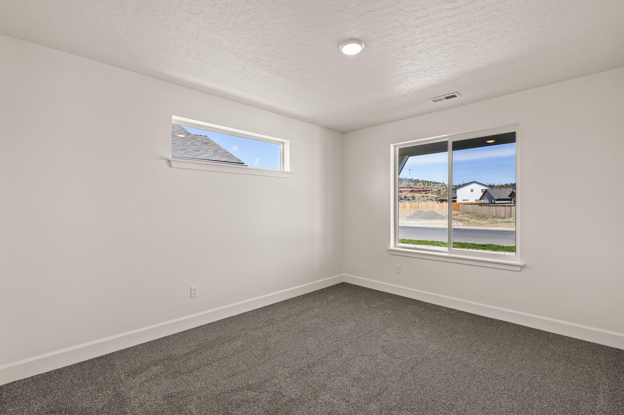 1062 NW Walnut Avenue 70