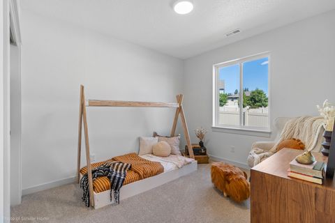 Tiny photo for 3688 Luchu Street #93, Medford, OR 97504 (MLS # 220212444)