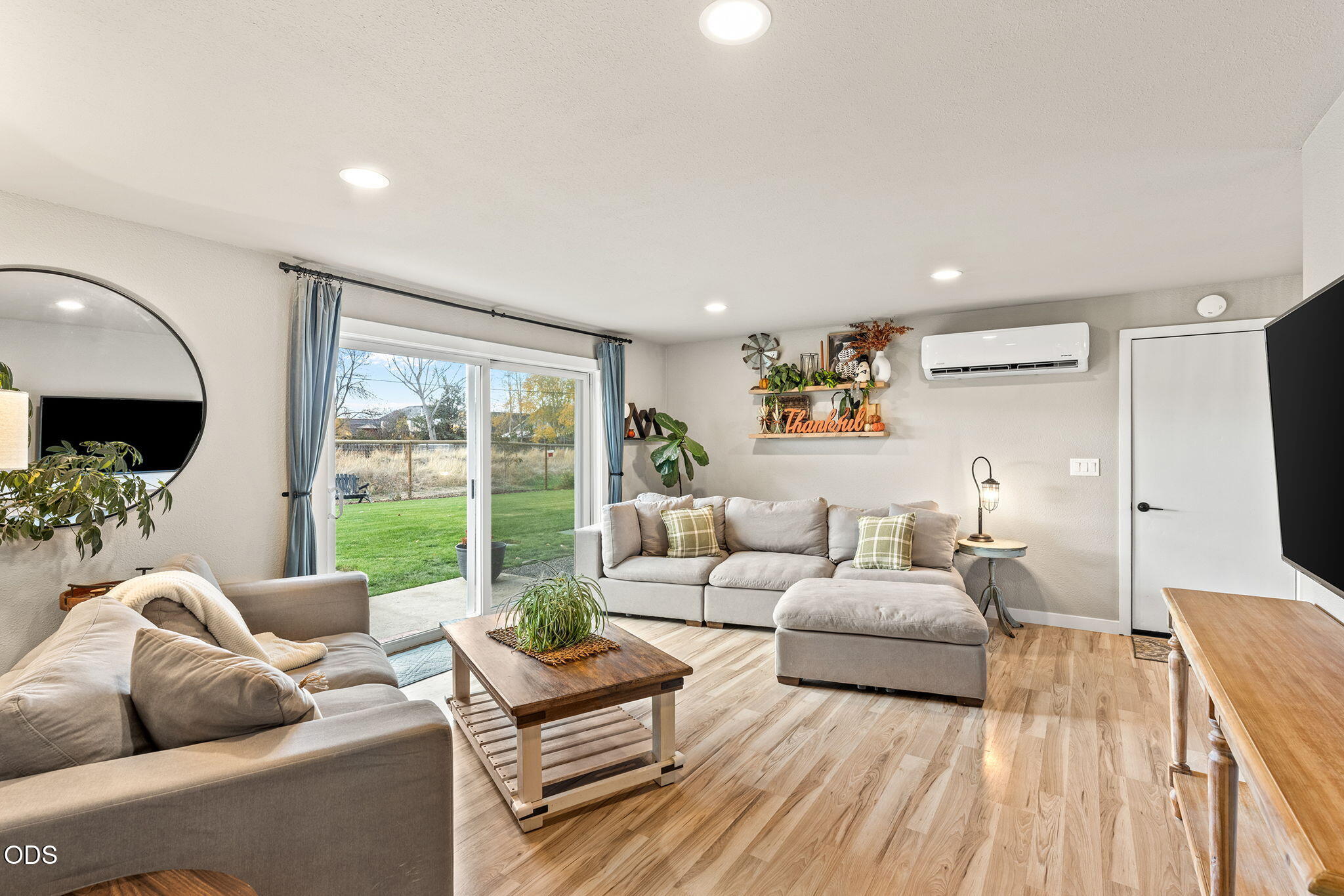 400 SW 32nd Court