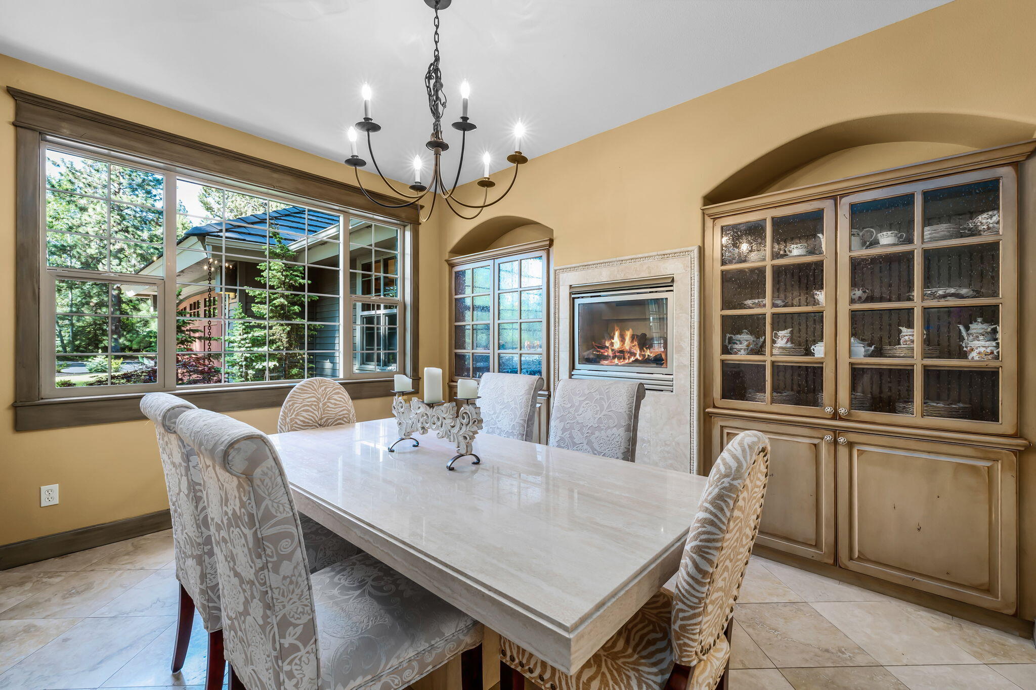 Broken Top - Residential