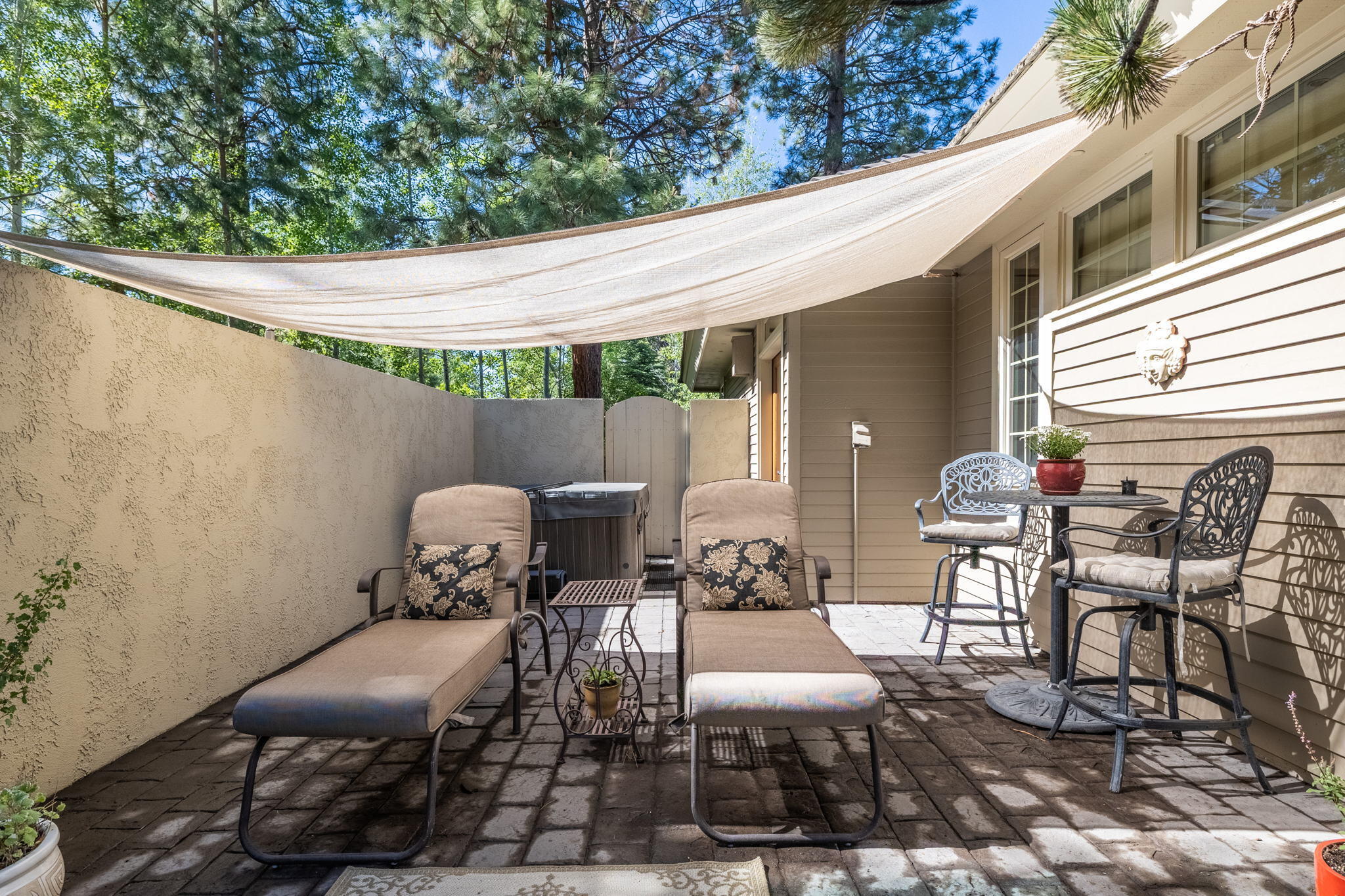 Broken Top - Residential