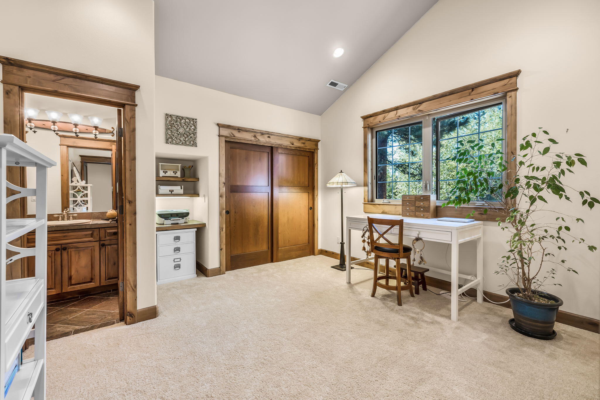 Broken Top - Residential