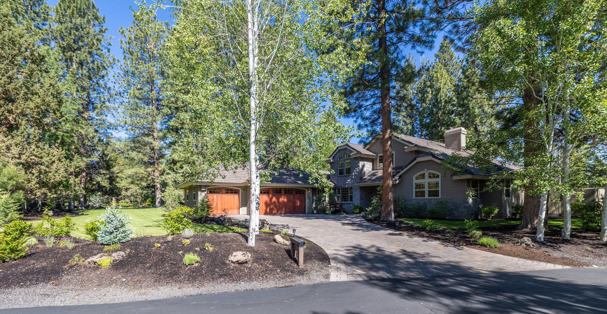 Broken Top - Residential