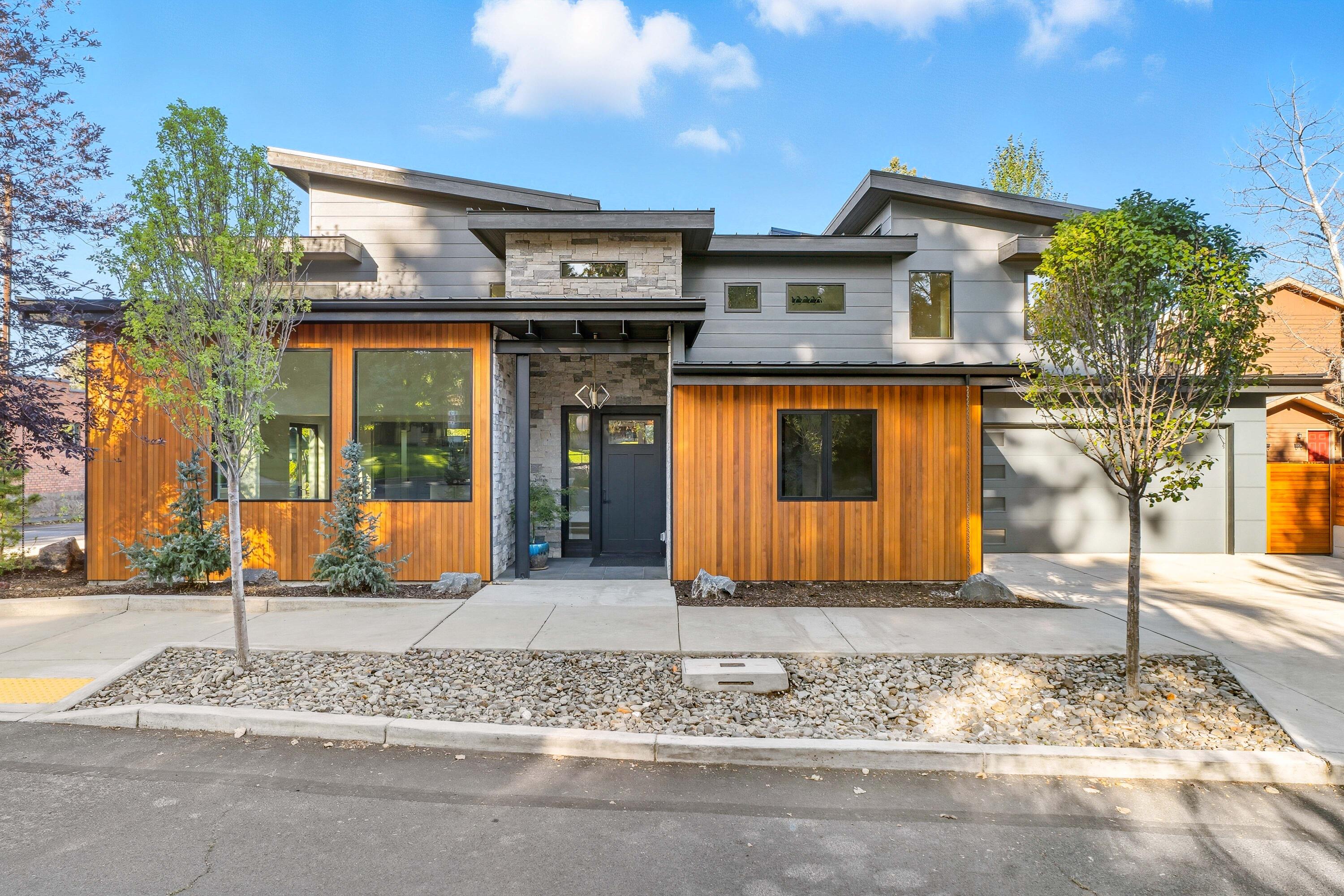 1st Addition Bend Pk - Residential