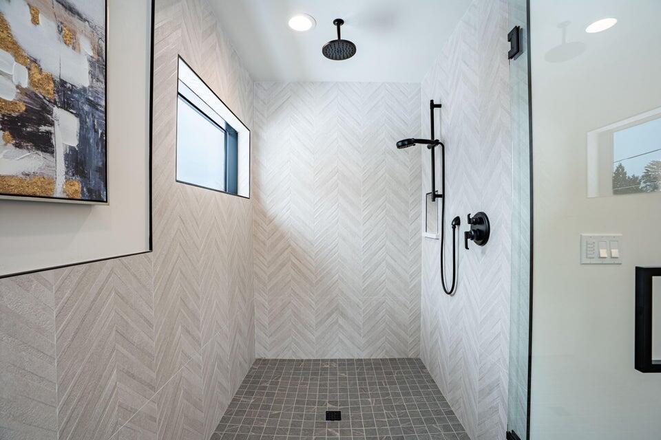 1st Addition Bend Pk - Residential