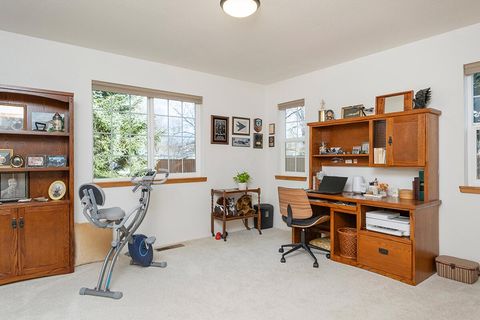 Tiny photo for 2206 Egret Court, Grants Pass, OR 97526 (MLS # 220212728)