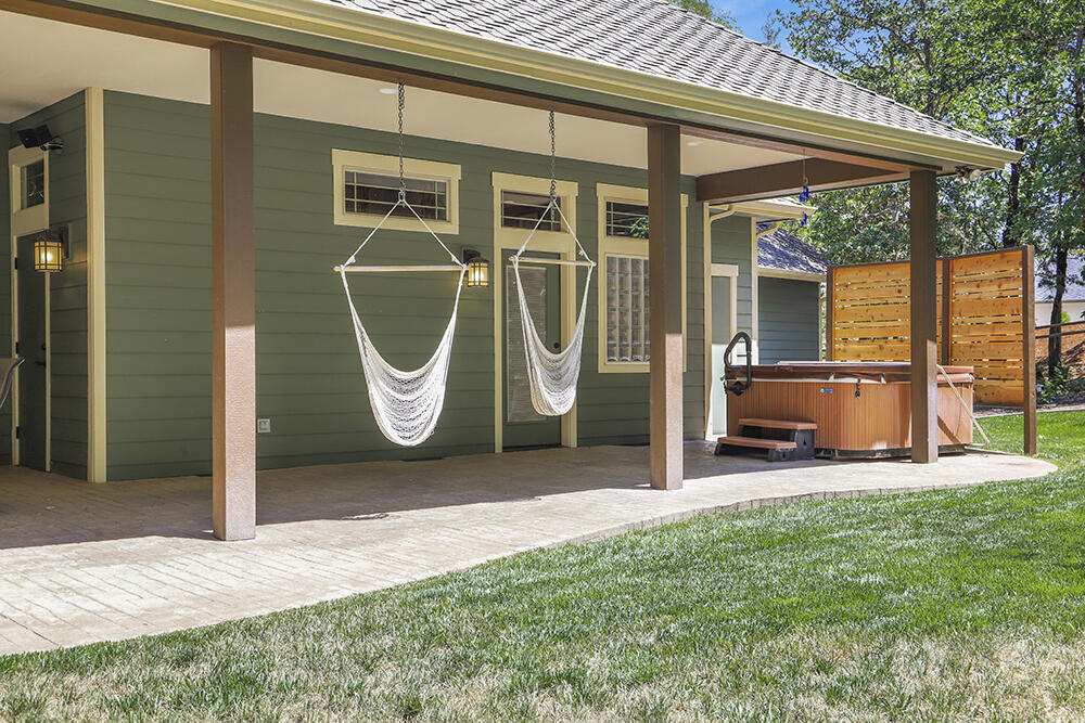 Falcon Ridge Estates - Residential