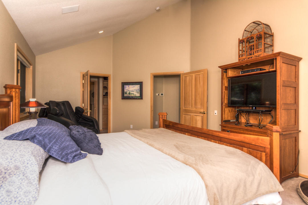 Fairway Crest Village - Residential