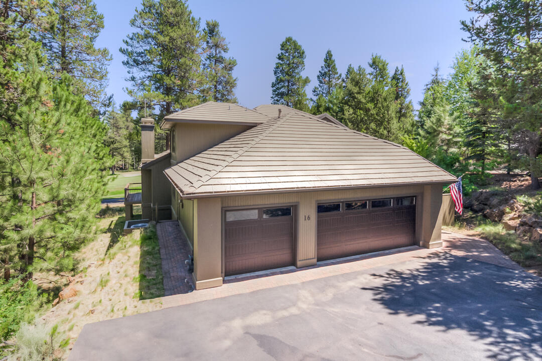 Fairway Crest Village - Residential