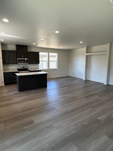 Tiny photo for 3200 NW Dogwood Avenue, Redmond, OR 97756 (MLS # 220221296)