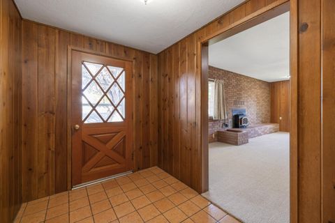 Tiny photo for 5752 Denver Avenue, Klamath Falls, OR 97603 (MLS # 220211188)