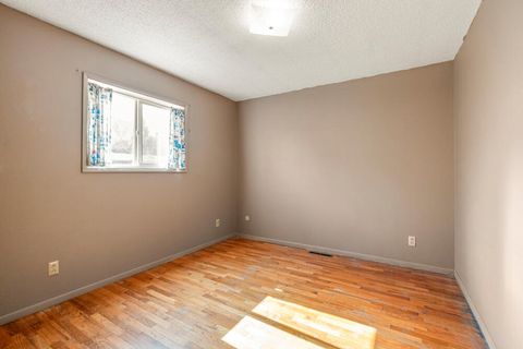 Tiny photo for 5752 Denver Avenue, Klamath Falls, OR 97603 (MLS # 220211188)