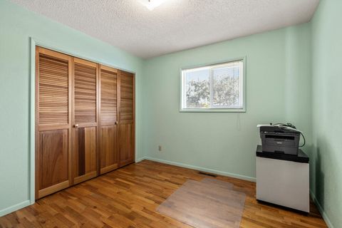 Tiny photo for 5752 Denver Avenue, Klamath Falls, OR 97603 (MLS # 220211188)