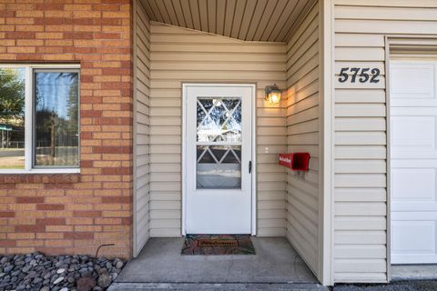 Tiny photo for 5752 Denver Avenue, Klamath Falls, OR 97603 (MLS # 220211188)