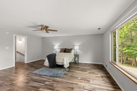 Tiny photo for 304 Woodlake Drive, Grants Pass, OR 97527 (MLS # 220215682)