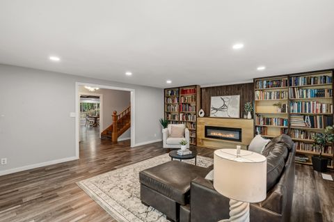 Tiny photo for 304 Woodlake Drive, Grants Pass, OR 97527 (MLS # 220215682)