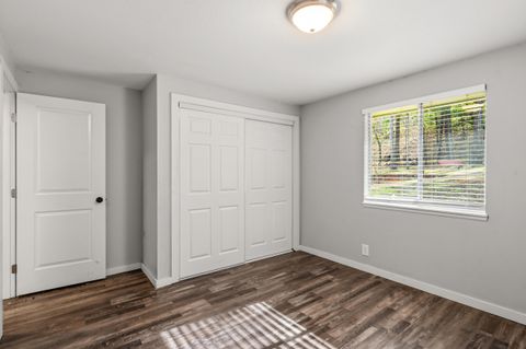 Tiny photo for 304 Woodlake Drive, Grants Pass, OR 97527 (MLS # 220215682)