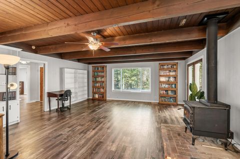 Tiny photo for 304 Woodlake Drive, Grants Pass, OR 97527 (MLS # 220215682)