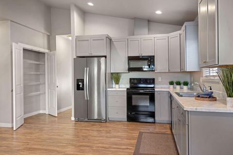 Tiny photo for 51215 Riley Lane, La Pine, OR 97739 (MLS # 220215046)